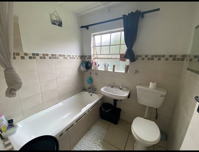 2 BEDROOM SECTIONAL TITLE FOR SALE IN RAVENSWOOD